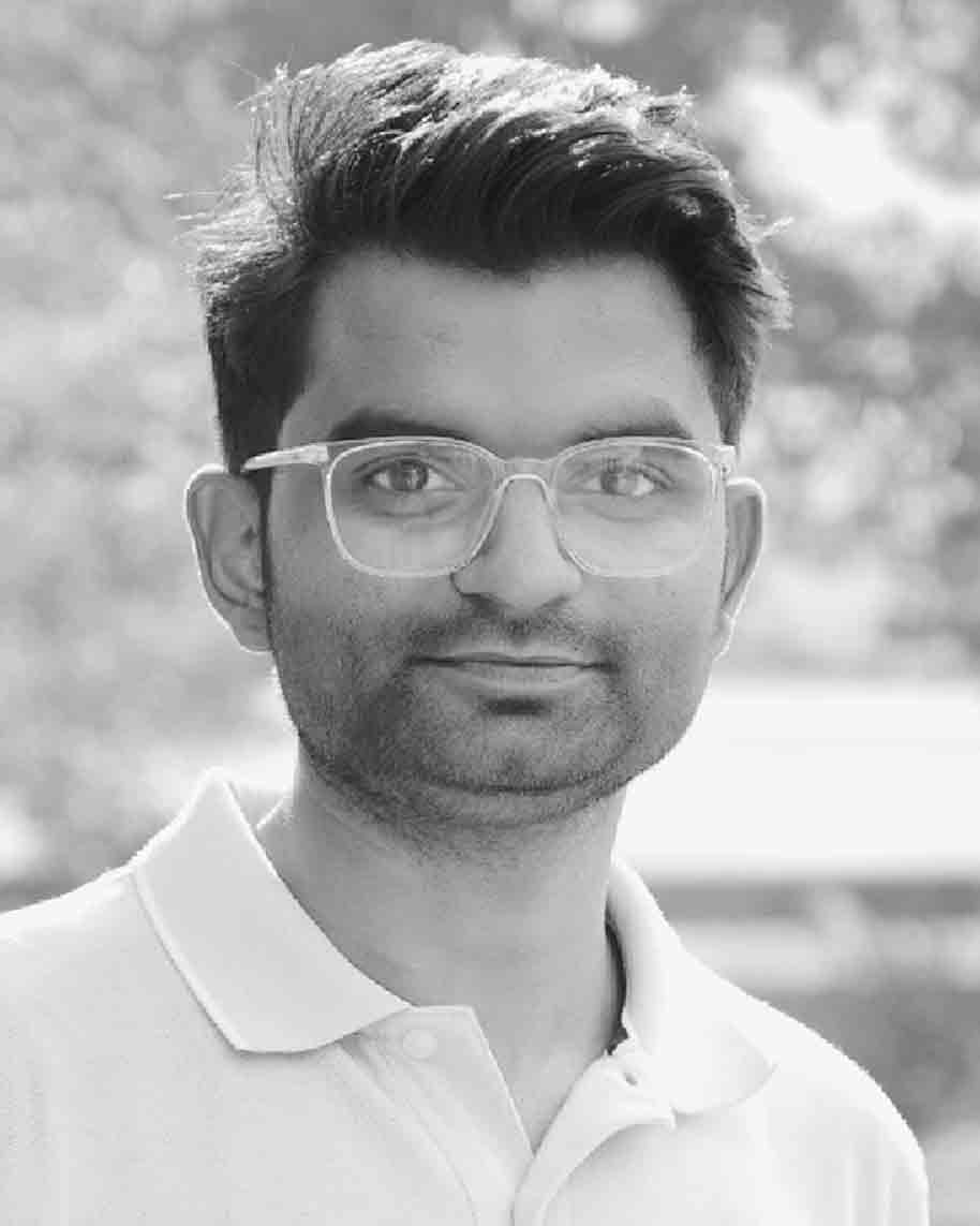 Vikas Giri - Graphic Designer